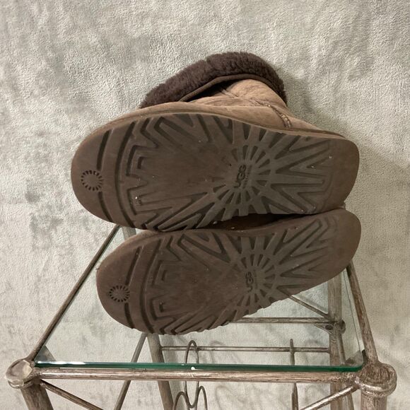 UGG Australia Women's Classic Tall Sheepskin Boots Brown Size 8 Style 5815 * - Picture 11 of 13